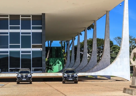 STF marca julgamento de mais 30 réus por atos golpistas de 8 de janeiro