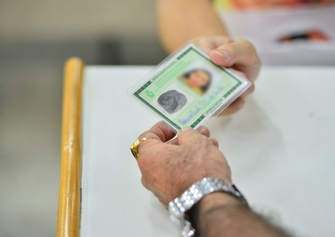 Mutirão realiza entrega de quase 4 mil RGs esquecidos nos PACs do Amazonas