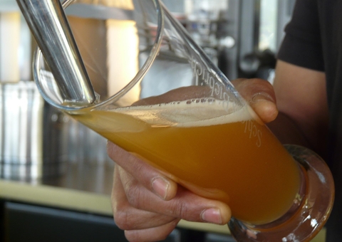 Empresa irá indenizar cliente que levou choque em máquina de chope e ficou em estado vegetativo