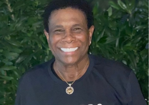 Neguinho da Beija-Flor anuncia aposentadoria e último desfile no Carnaval de 2025