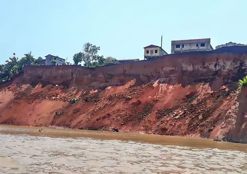 Desbarrancamento em comunidade no Amazonas deixa 200 desabrigados; 1 pessoa morreu