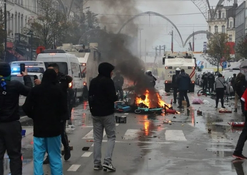 Veja imagens de confusão em Bruxelas após Bélgica perder para o Marrocos na Copa do Mundo