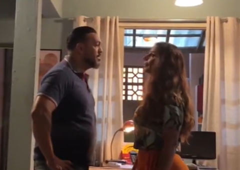 Coragem! Cena de Belo e Viviane em "Três Graças" vaza e surpreende internautas