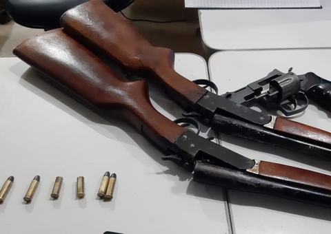 Garoto de 14 anos é detido ao ameaçar moradores com espingarda no Amazonas