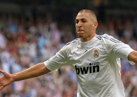 Real Madrid anuncia saída de Benzema após 14 temporadas