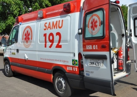 Mulher morre após motocicletas colidirem no Alfredo Nascimento