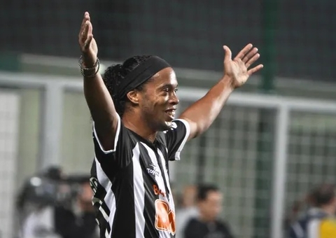 Atlético-MG e Ronaldinho chegam a novo acordo por dívida milionária