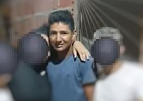 Homem morre em naufrágio após salvar esposa grávida em Nhamundá