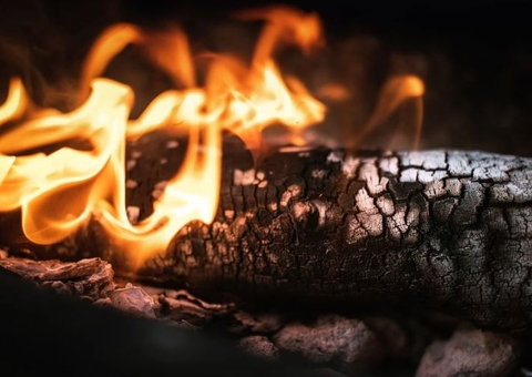 Homem é preso após tentar incendiar casa da ex com ela dentro em Manacapuru