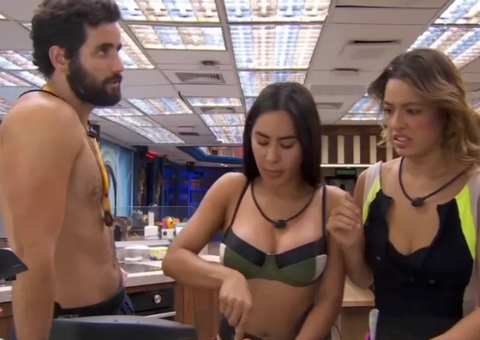Produção do BBB24 manda Beatriz tomar remédio e sister reage: “não tô doente"