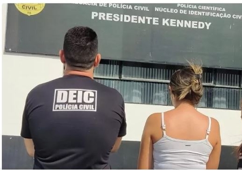 Mulher é presa por aplicar golpes em pais de alunos e gastar dinheiro em apostas