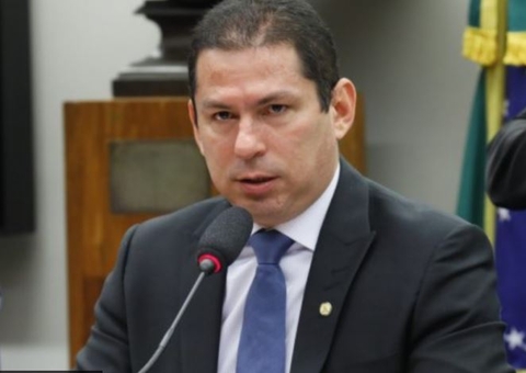 Marcelo Ramos aponta 'cheiro de armação' em LDO aprovada pelo Congresso