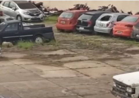 PM e guarda municipal são presos por roubarem veículos de fórum para vender no Amazonas