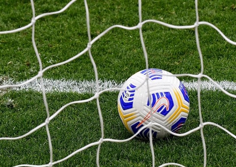 Goleiros sofrem e fazem sofrer em rodada do Brasileirão com 30 gols