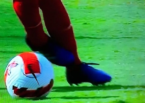 Como Lucas Leiva virou dor de cabeça para Roger no Grêmio