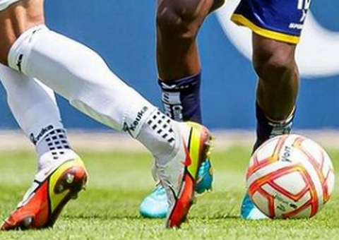 Por trás de famoso grito de Galvão na Copa de 1994, houve mata-leão, chutes na mesa e FBI