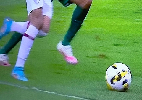 Caso do Equador pode parecer incomum, mas Fifa já interveio na participação de outros países na Copa