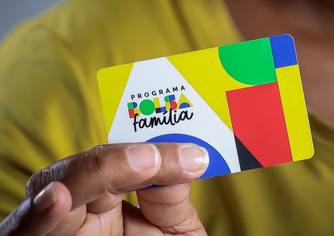 Governo vai usar  inteligência artificial para fazer ‘pente-fino’ no Bolsa Família 