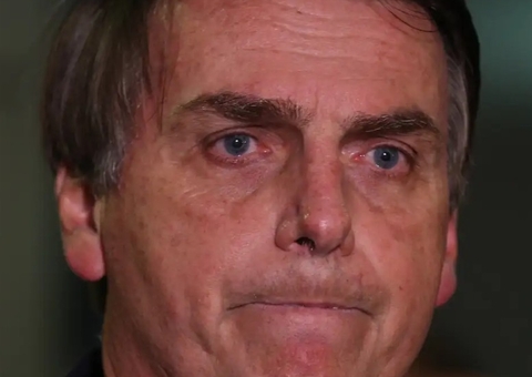 Bolsonaro passará hoje por novo procedimento para conter crises de soluço