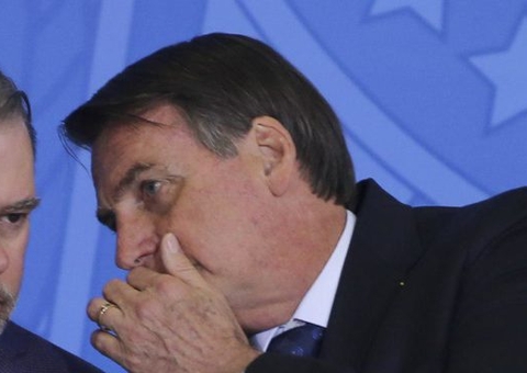 Bolsonaro mente no JN ao negar ter xingado ministros do STF e questiona urnas