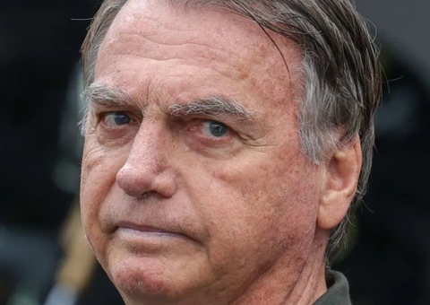 DF quer saber se Bolsonaro tem condições físicas de cumprir pena na Papuda