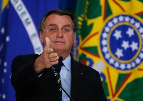 Bolsonaro ironiza protestos deste domingo e ataca imprensa  