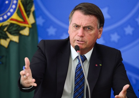 Em discurso, Bolsonaro cita possibilidade de novas trocas de comando