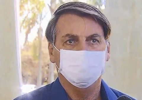 Internado com dores abdominais, Bolsonaro será avaliado por cirurgião 