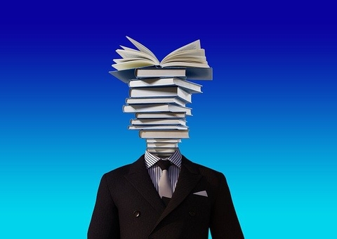 Projeto 'Letras em Foco' abre chamada para apresentações