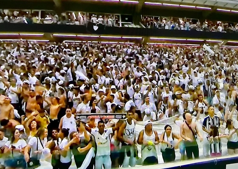 Sem público e emoção: Botafogo e Athletico empatam em 'jogo dos apagões'