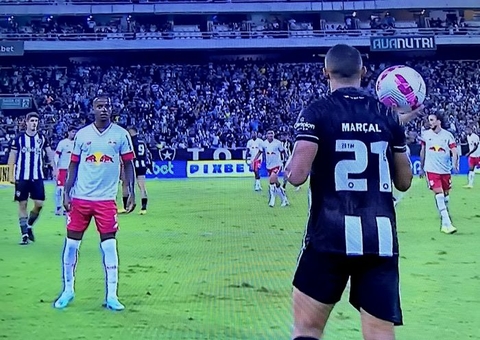 Botafogo vence Red Bull Bragantino e se aproxima da Libertadores