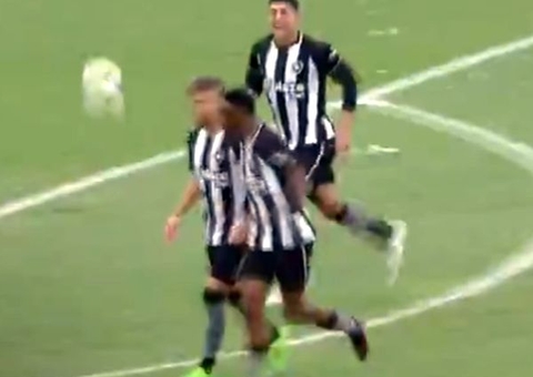 Botafogo fica no empate com Ceará e deixa campo sob vaias pelo Brasileiro