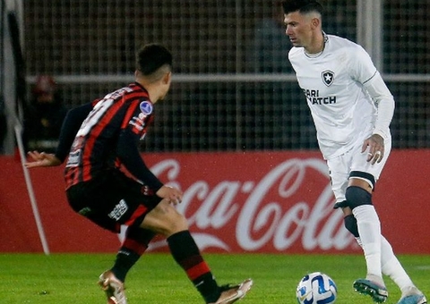 Botafogo vence Patronato e fica perto das oitavas da Sul-Americana