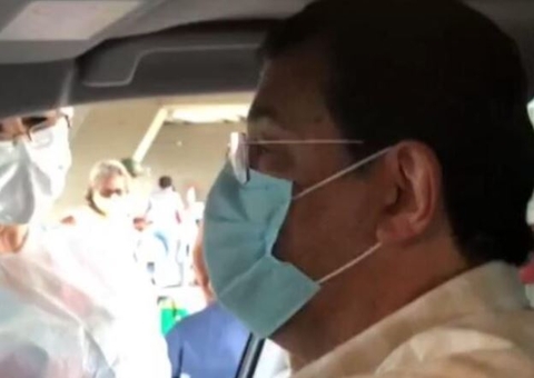 Eduardo Braga toma 2ª dose da vacina e volta a cobrar imunização em massa