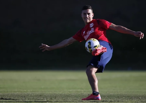 Bragantino vai rescindir contrato com Renan; preso por matar motociclista em acidente