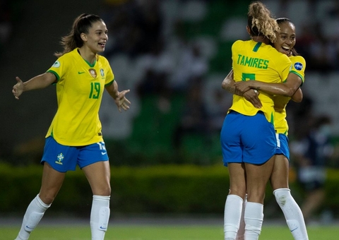 Brasil atropela a Argentina e estreia com goleada na Copa América feminina
