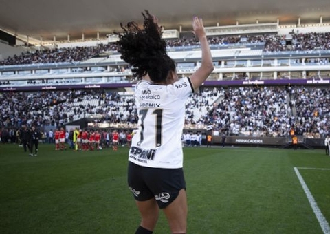 Brasileirão Feminino tem início com promessa de novos recordes