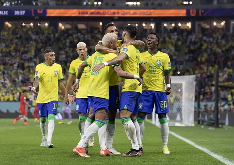 Presidente da CBF deve ir à Europa por novo técnico; Ronaldo oferece ajuda