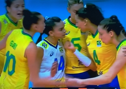 Brasil vê nova geração encantar rumo a inédito título do Mundial de Vôlei