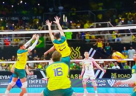 Com saque de Lucarelli, Brasil derrota Itália e garante Paris-2024