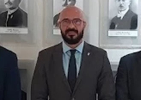 Ex-funcionário de Bolsonaro é alvo de operação da PF no caso de joias 