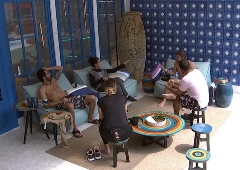 BBB21: Caio e Juliette brigam e brother dispara: ‘Você inventa as coisas’ 