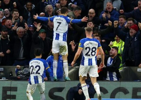 Na Premier League, Brighton bate o Liverpool