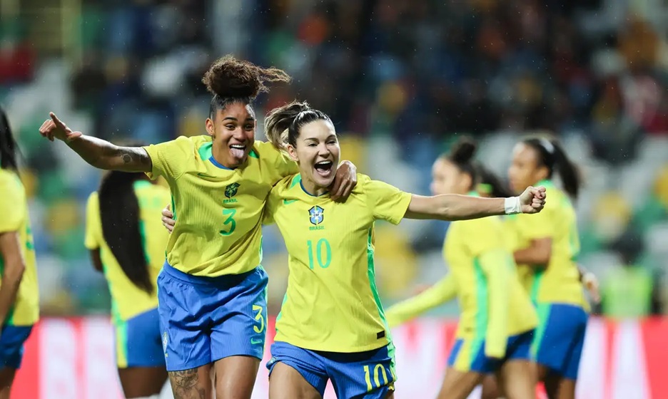 Seleção feminina fecha o ano com vitória de 5 a 0 sobre Portugal