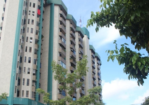 Moradores do Amazonas Flat sofrem com apagão há mais de 24 horas