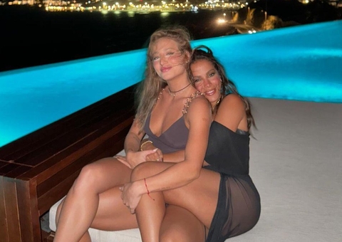 Bruna Griphao se pronuncia sobre rumores de namoro com Anitta