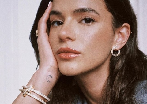 Bruna Marquezine aluga ilha privada com diária caríssima para aniversário; espia os detalhes