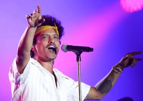 Fãs estão há mais de 17h em fila para comprar ingressos do show de Bruno Mars