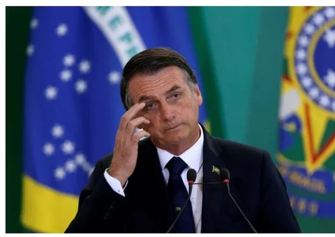 Bolsonaro fala à PF que postagem de vídeo foi acidental