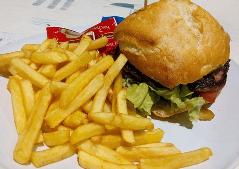 Saiba três efeitos do consumo de ‘Fast Food’ para o sistema imunológico 